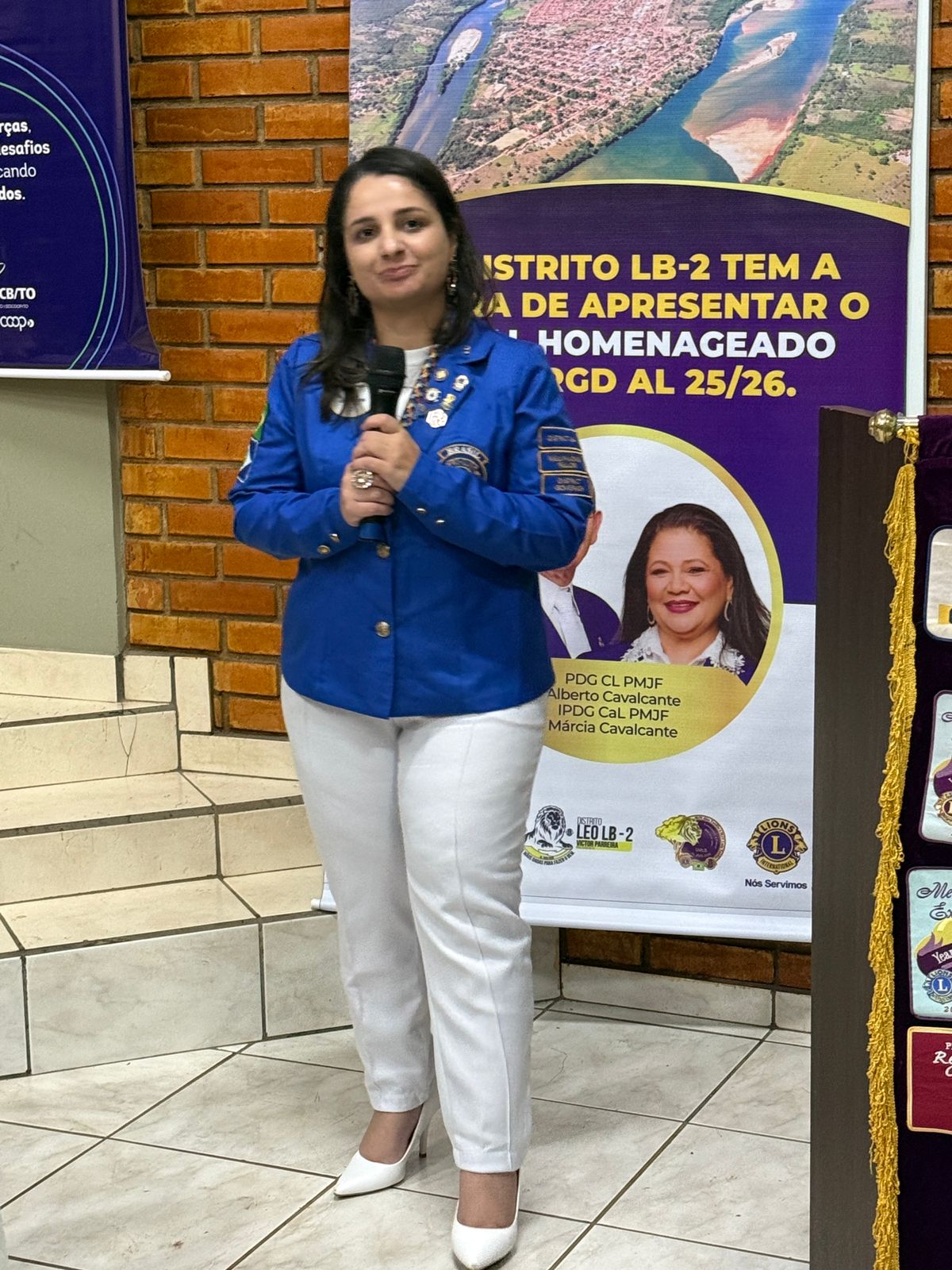 DG Cintia foi oradora oficial na RCD do Distrito LB-2 em