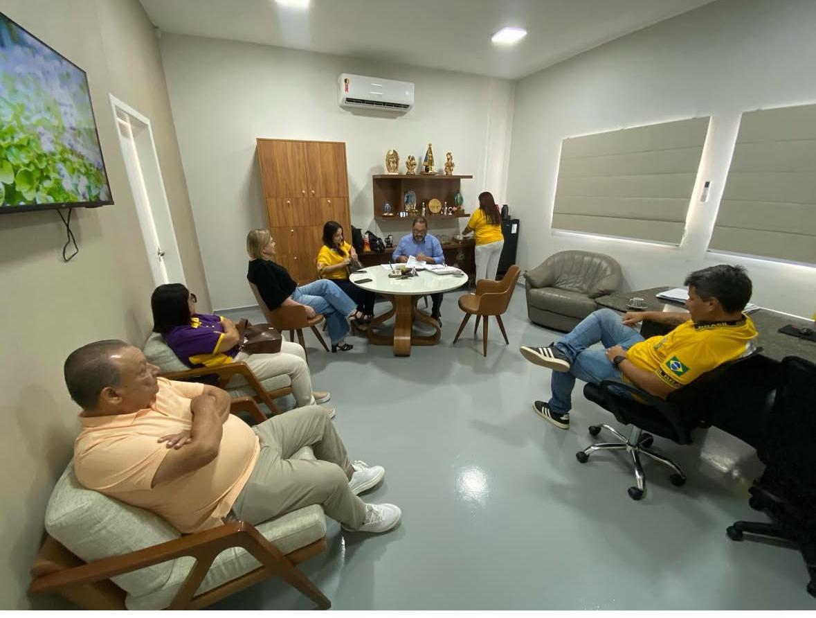 Governadora Cintia reúne-se com dirigentes do Instituto Lions da Visão