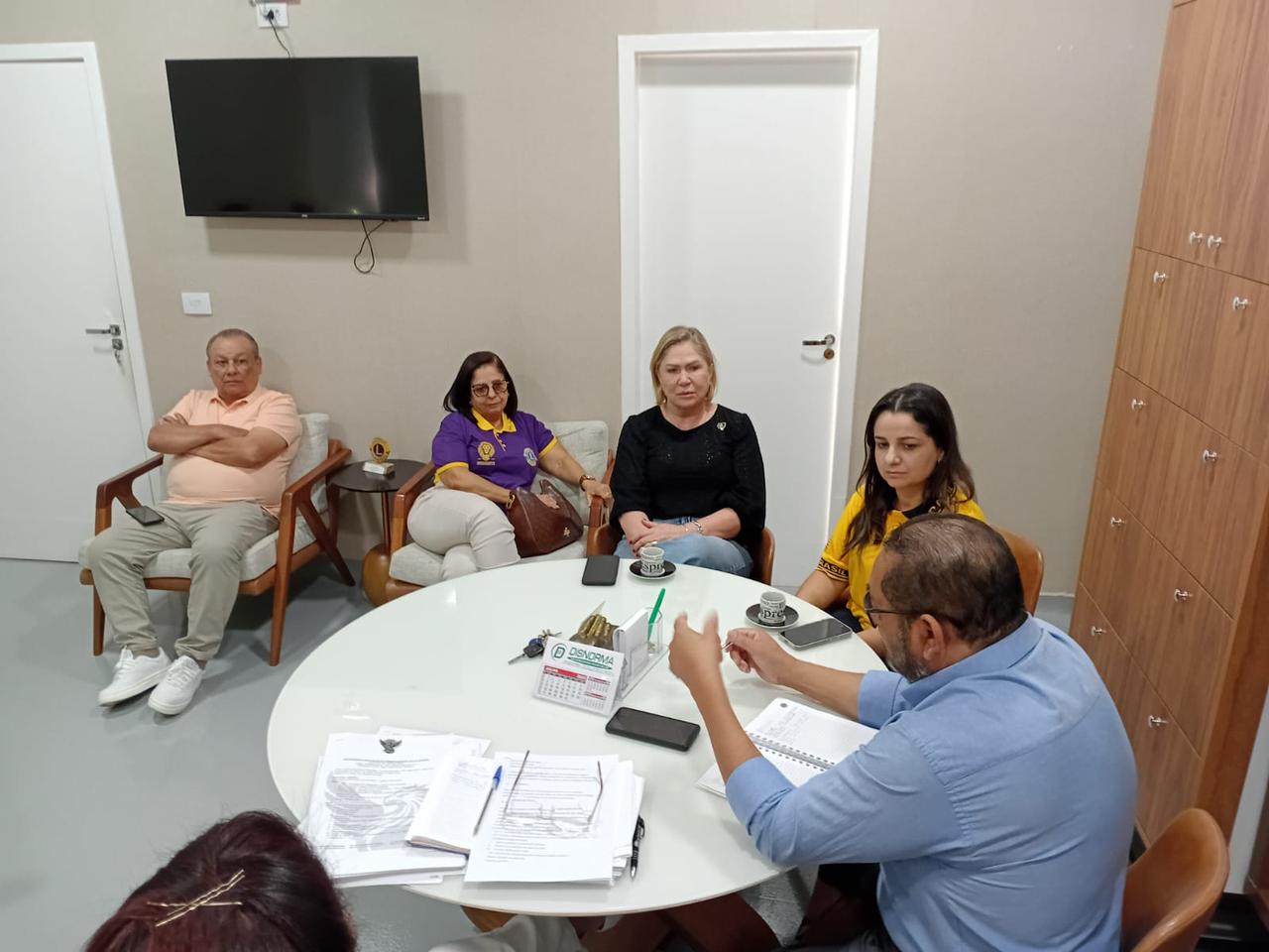 Governadora Cintia reúne-se com dirigentes do Instituto Lions da Visão