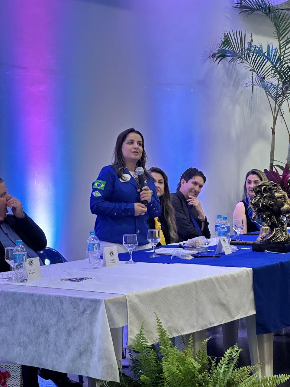 Governadora Cintia iniciou em Nova Mutum sua jornada de visitas aos Clubes do Distrito LB-4