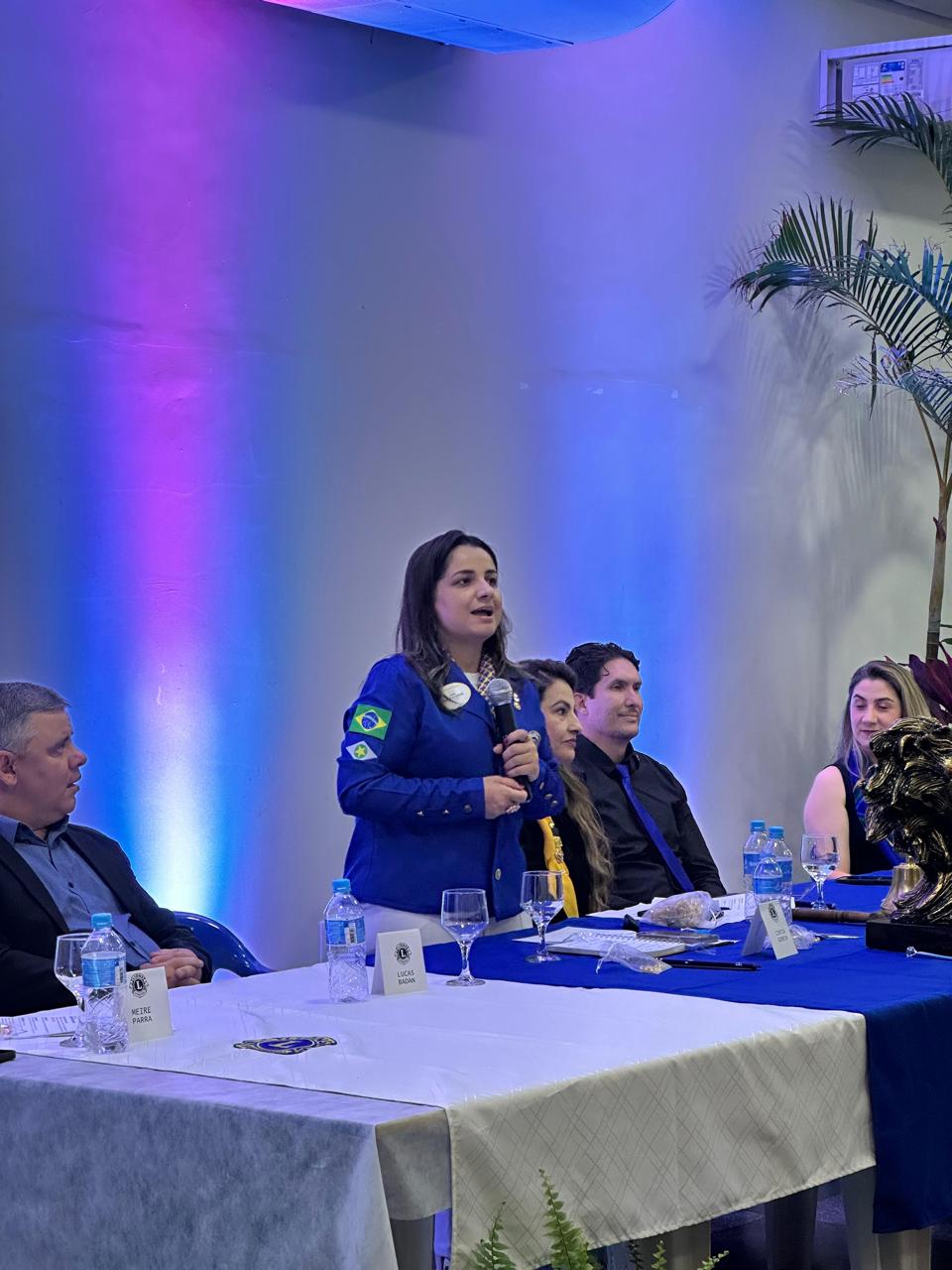 Governadora Cintia iniciou em Nova Mutum sua jornada de visitas aos Clubes do Distrito LB-4