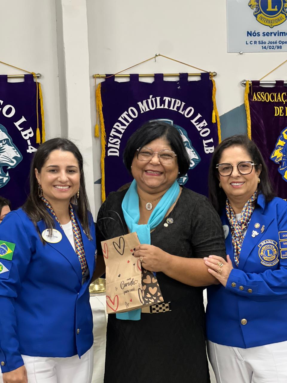 DG Cintia visita Lions São José Operário e participa de encontro de região do Leo Clube