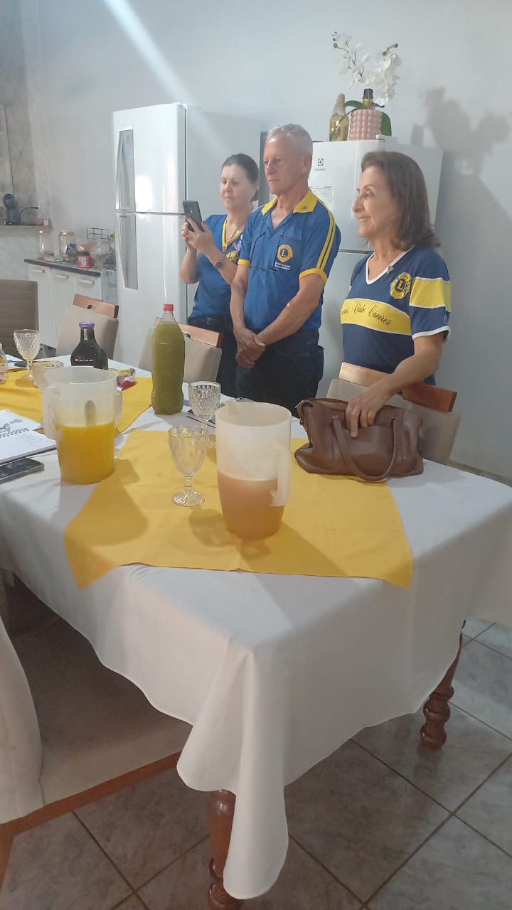 DG Cintia visita Lions Clubes de Cáceres