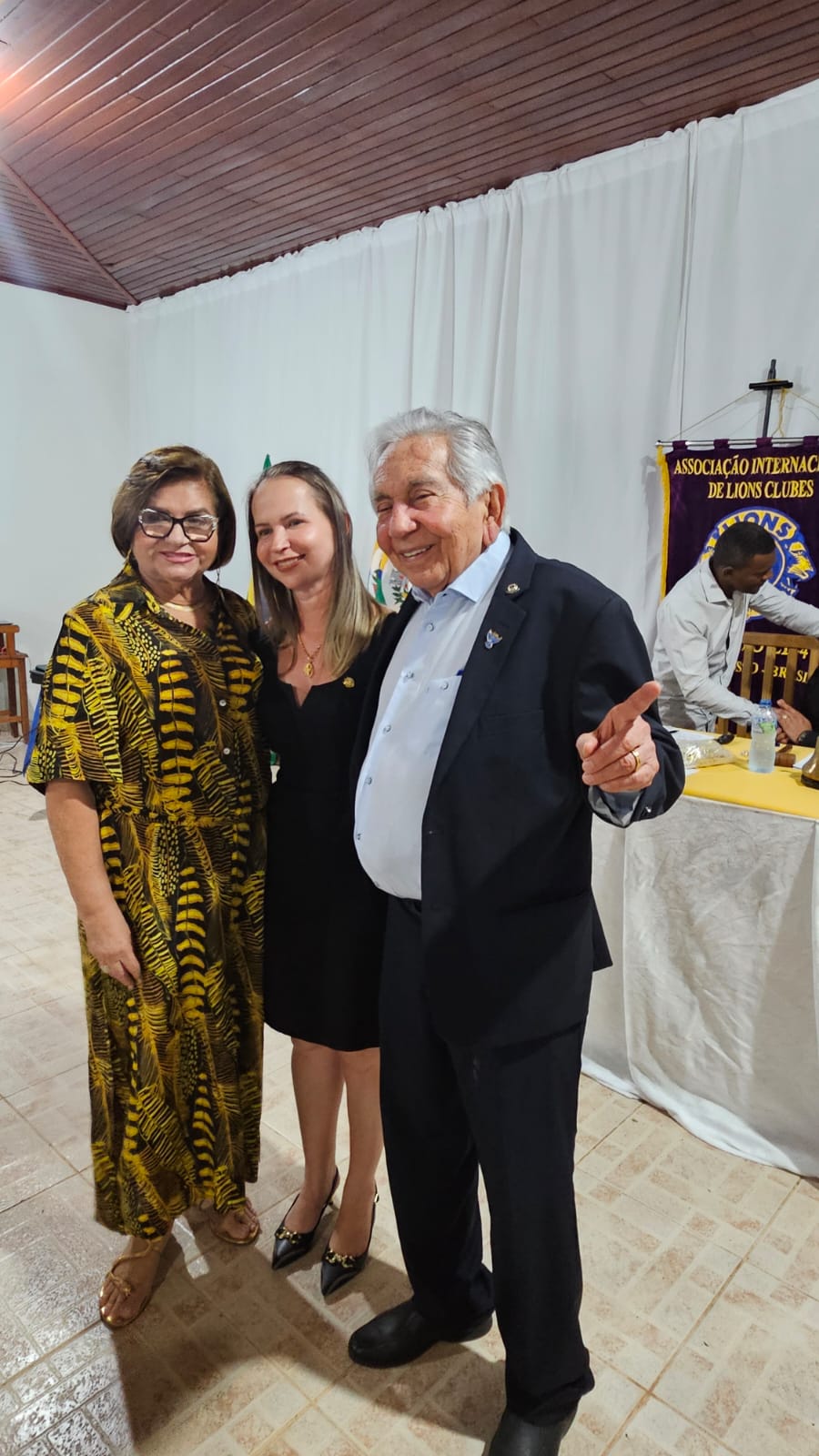 DG Cintia visitou o Lions Clube Juína e ouviu boas notícias durante o encontro