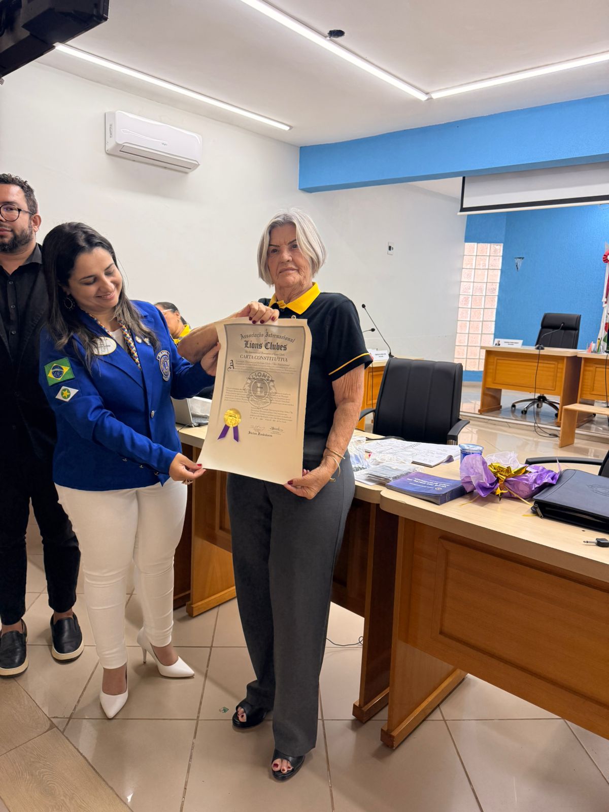 Novo clube do Distrito LB-4 inicia trajetória com entusiasmo e forte espírito de serviço