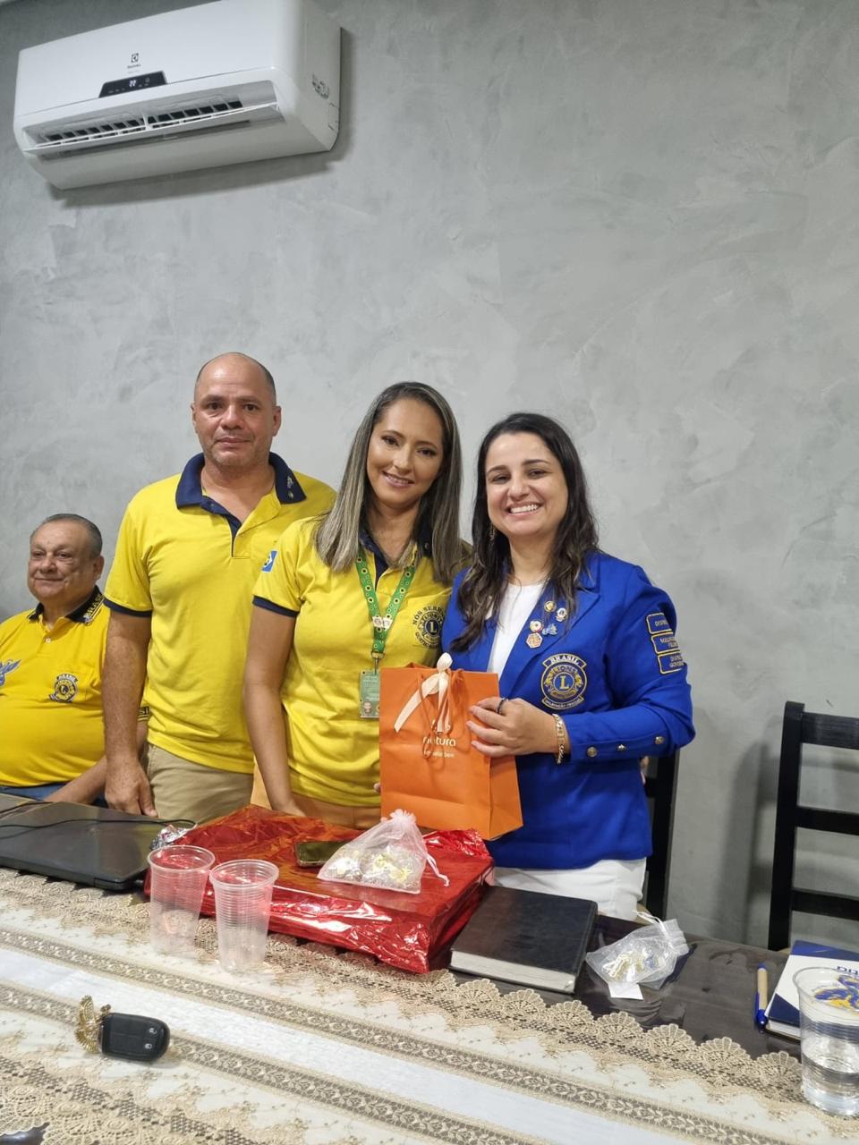 Governadora visita o Lions Clube São José dos Quatro Marcos