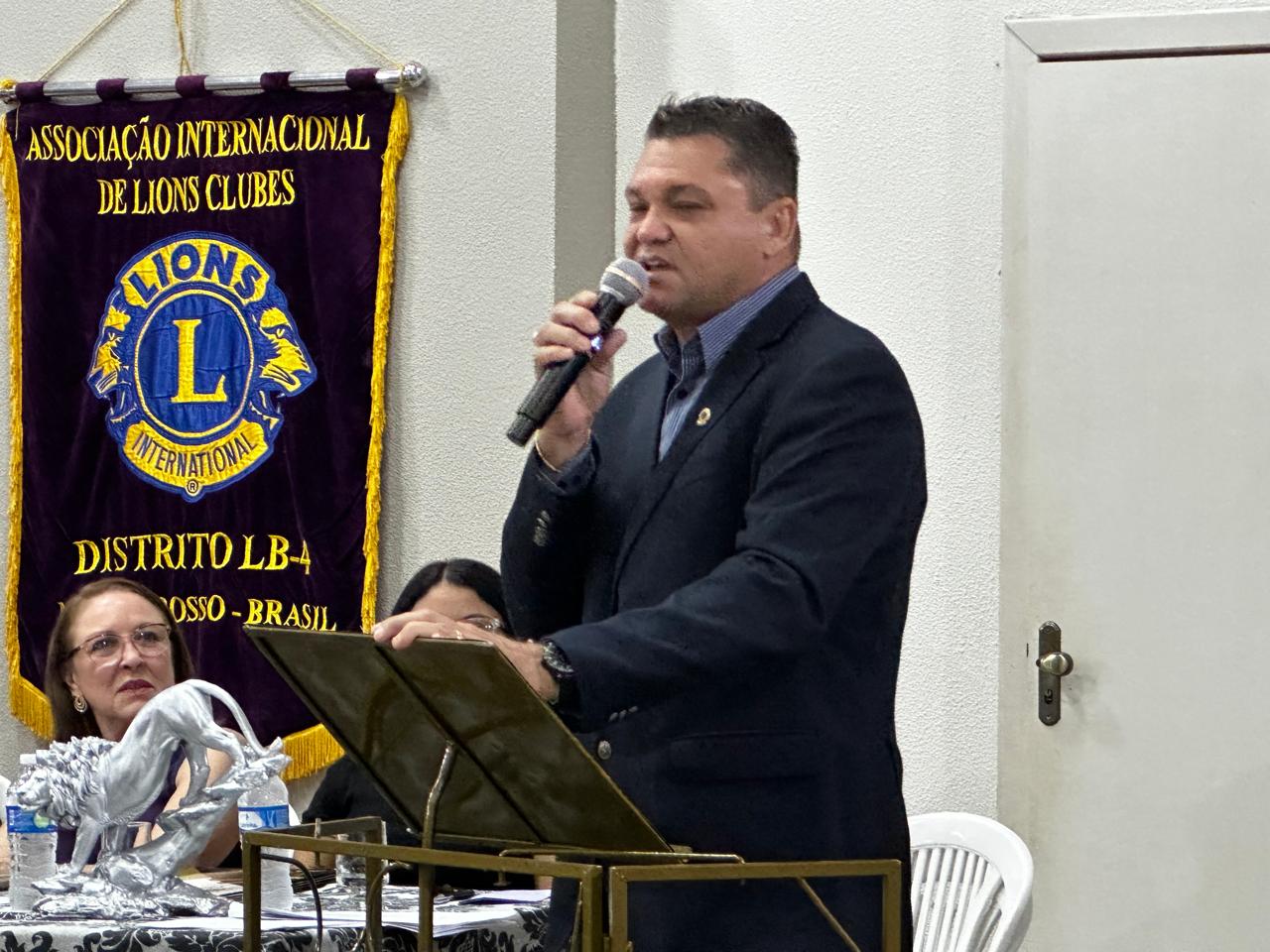 Governadora Cíntia Godrim realiza visita oficial ao Lions e Leo Clube Sorriso