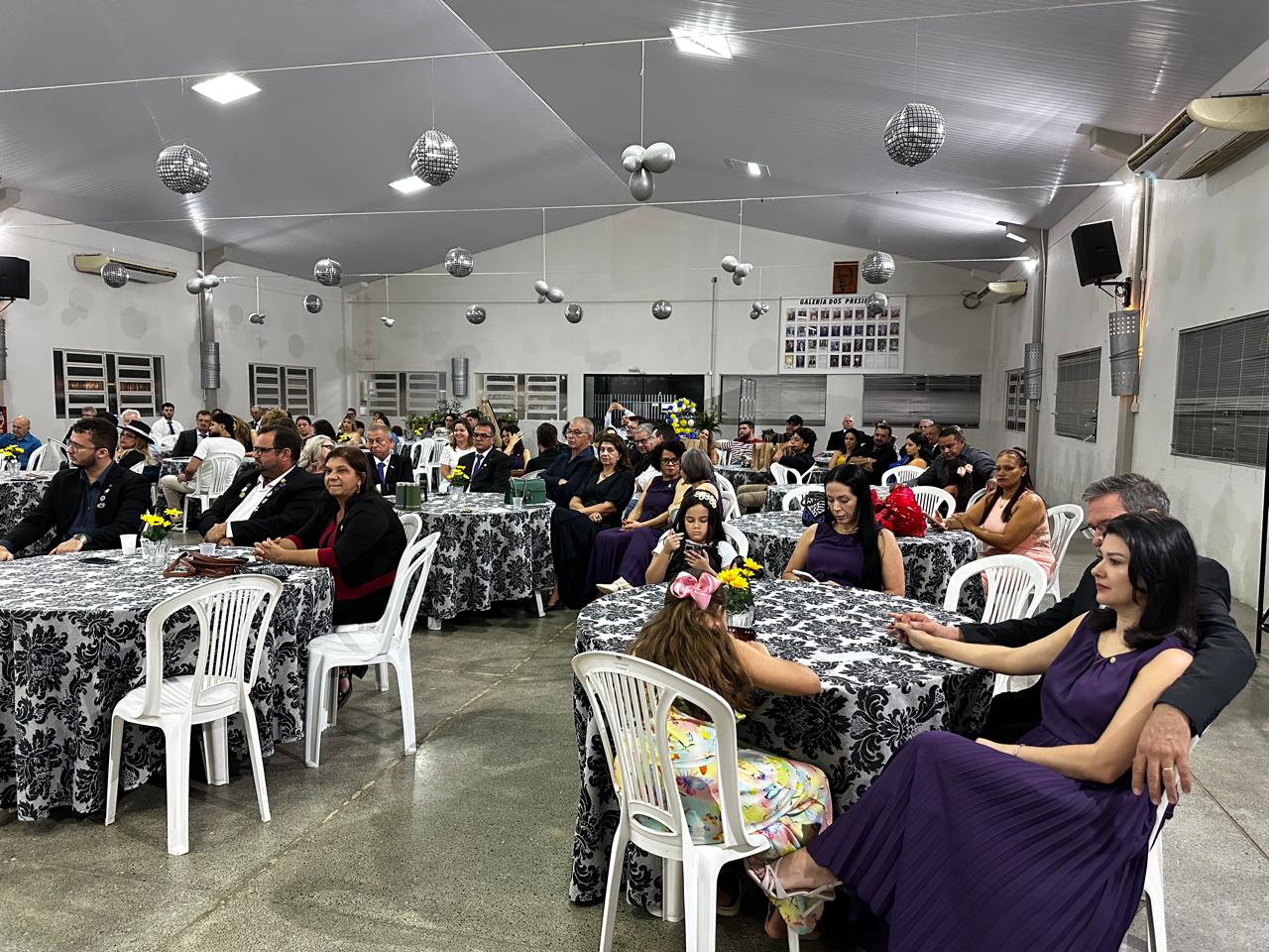 Governadora Cíntia Godrim realiza visita oficial ao Lions e Leo Clube Sorriso