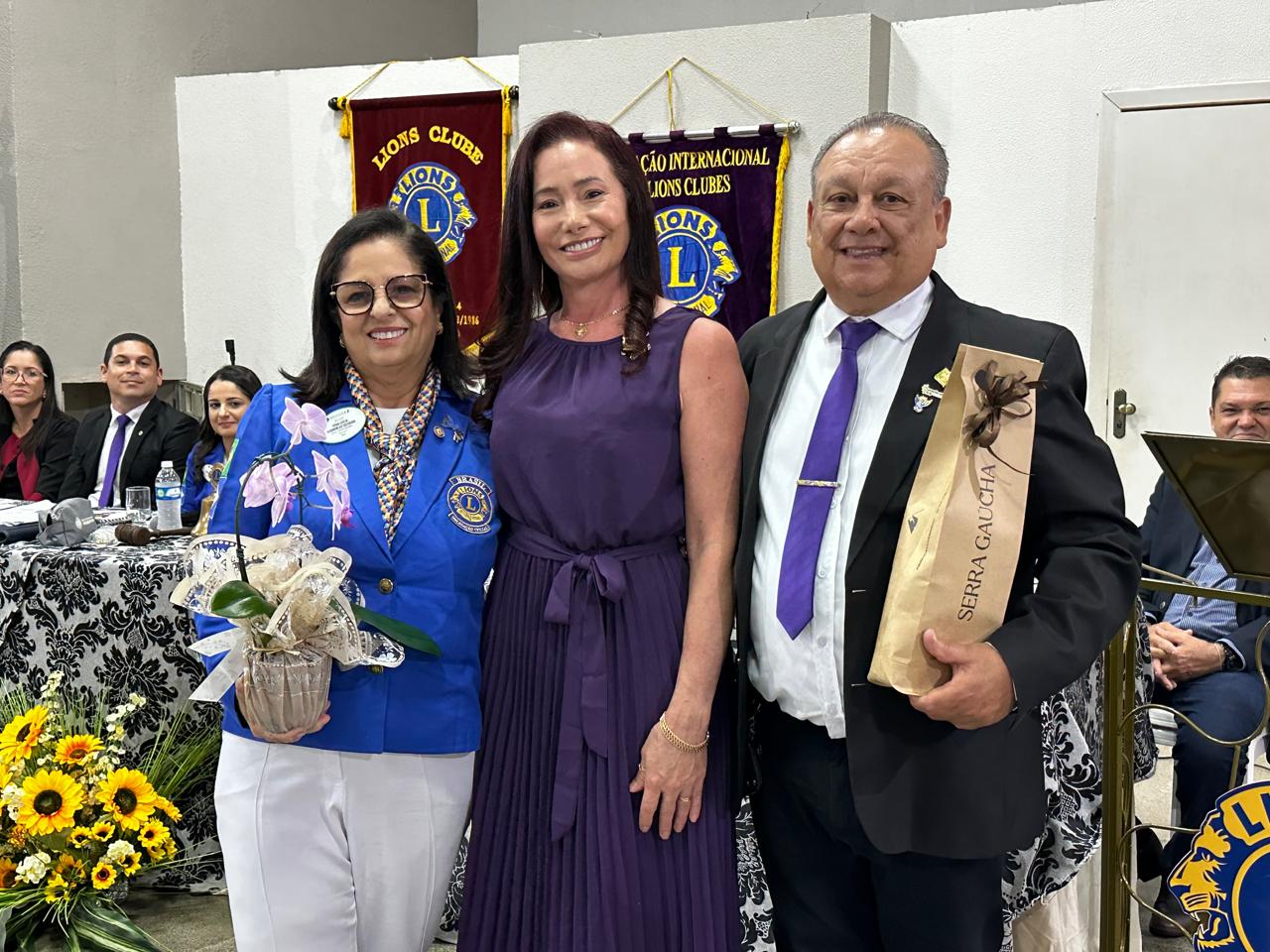 Governadora Cíntia Godrim realiza visita oficial ao Lions e Leo Clube Sorriso