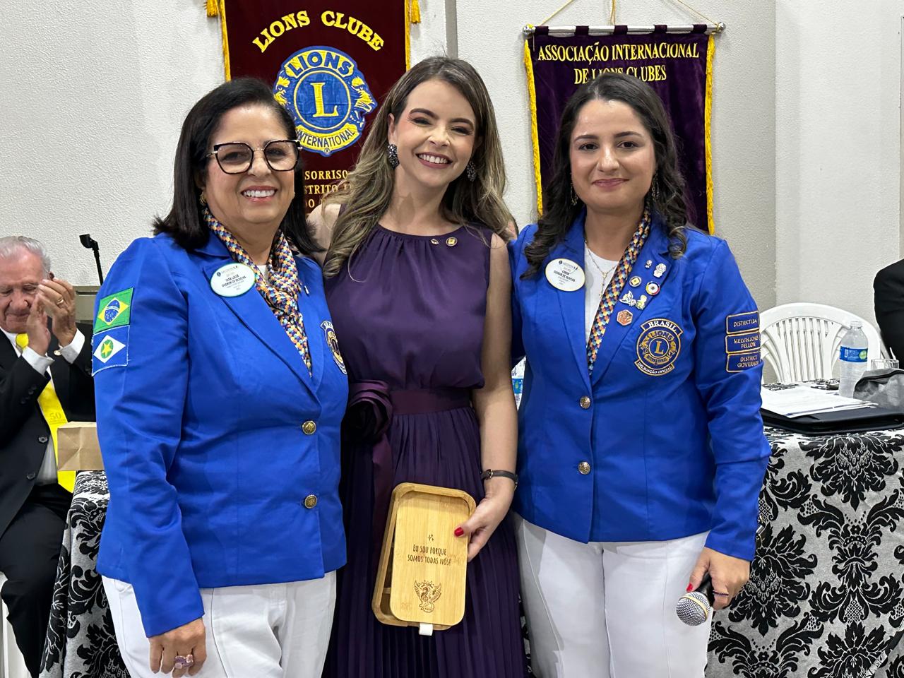 Governadora Cíntia Godrim realiza visita oficial ao Lions e Leo Clube Sorriso