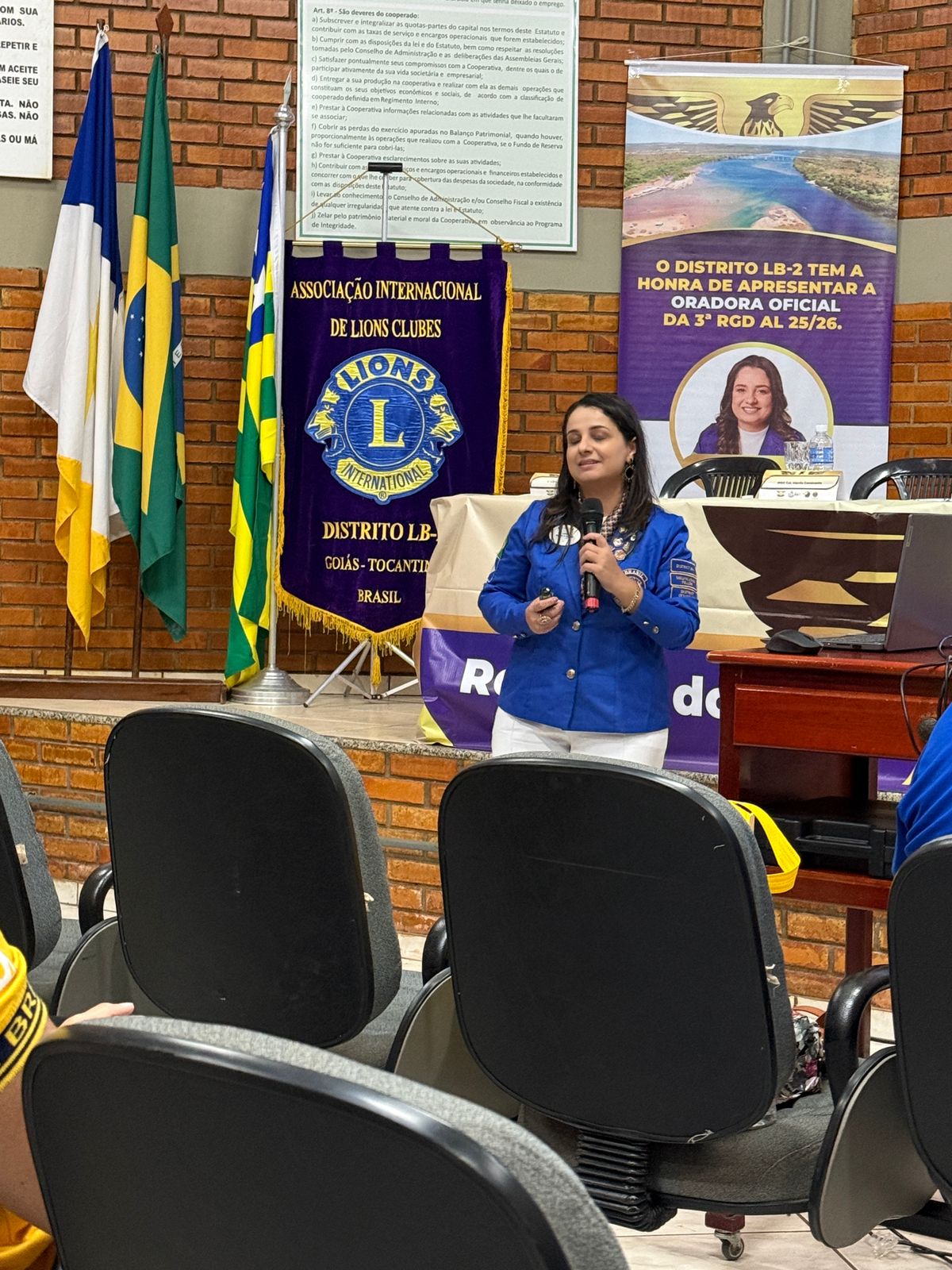 DG Cintia foi oradora oficial na RCD do Distrito LB-2 em