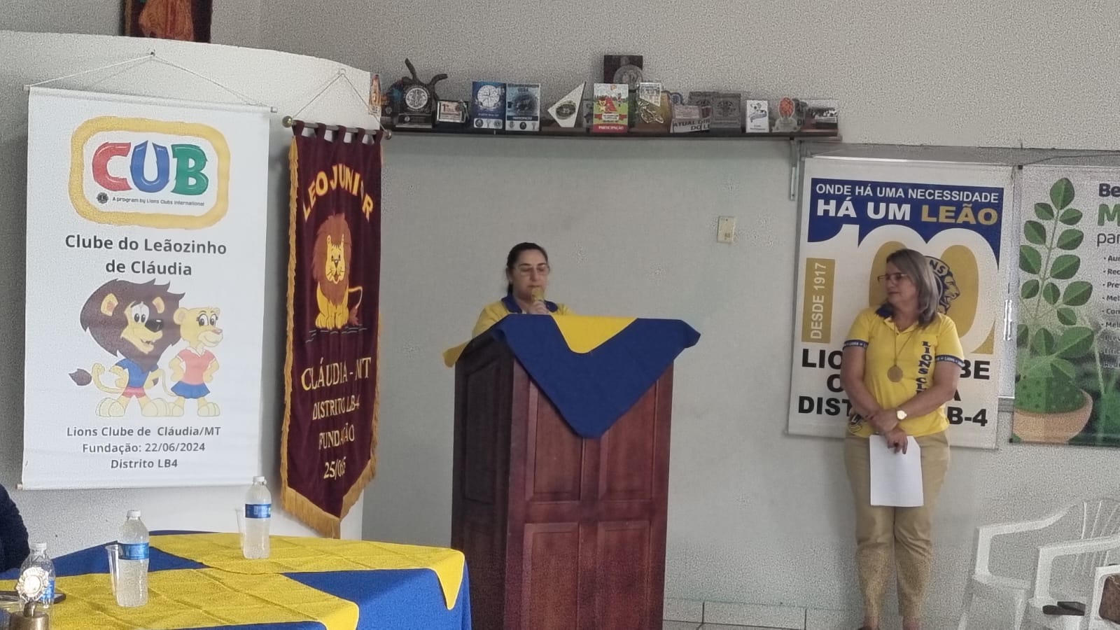 Governadora Cíntia Godrim visitou o Lions Clube de Cláudia