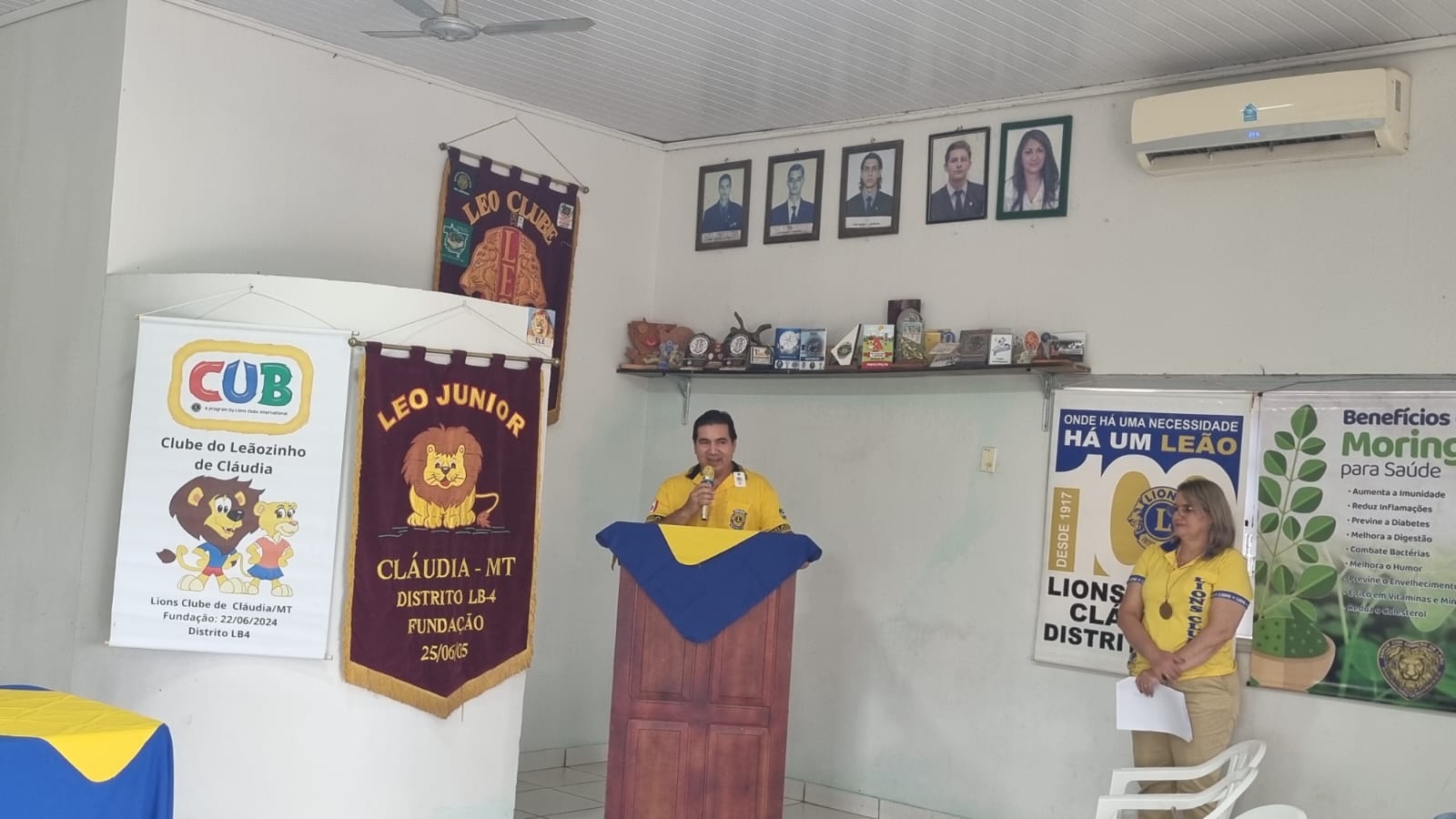 Governadora Cíntia Godrim visitou o Lions Clube de Cláudia