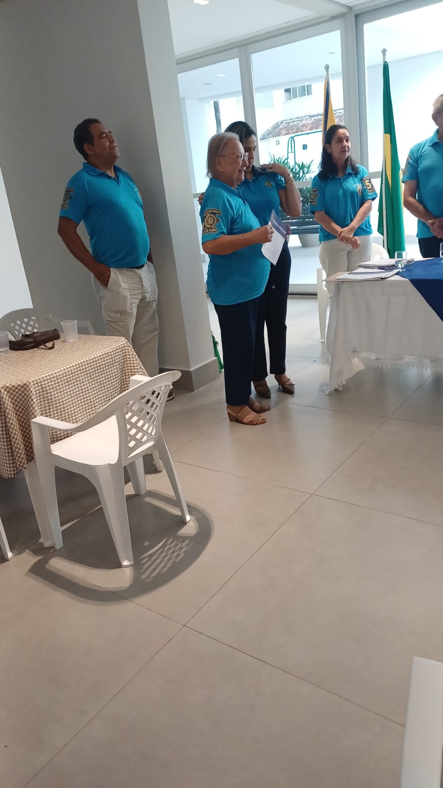 Governadora Cintia prestigia reunião do Cuiabá Norte