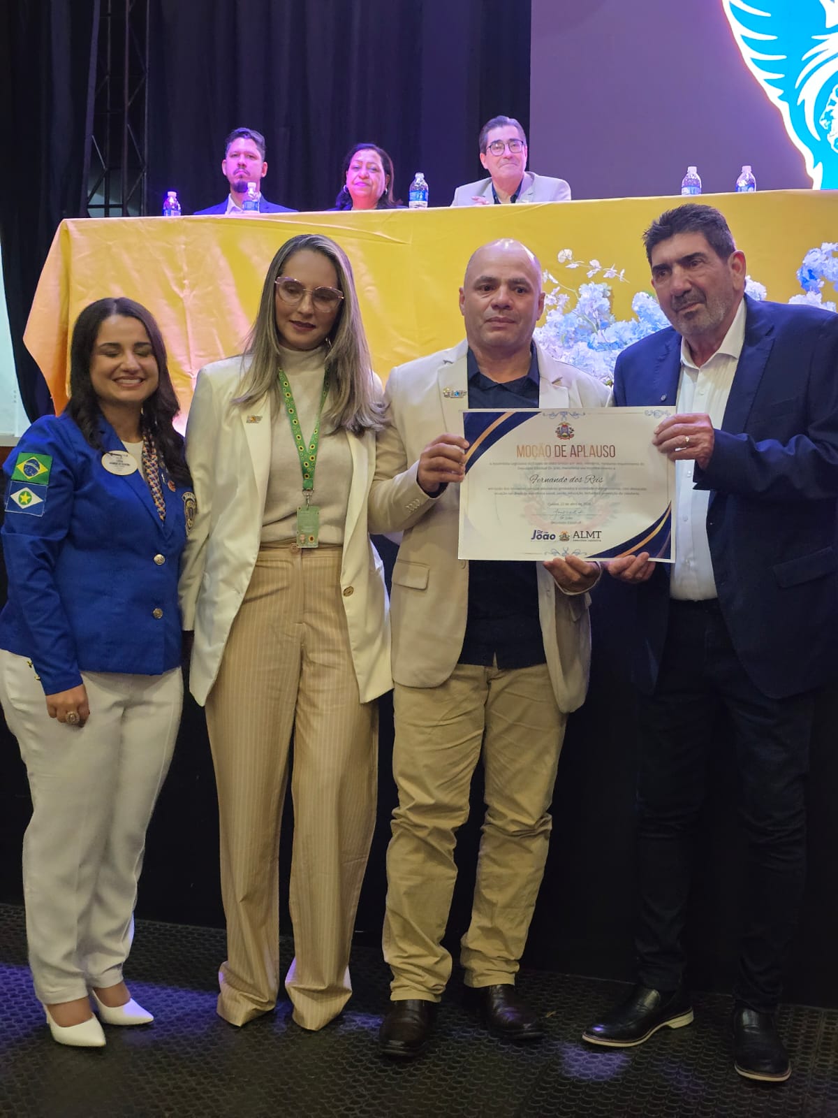 Sessão Solene com entrega de honrarias marca abertura de Convenção Distrital do Lions em Tangará da Serra