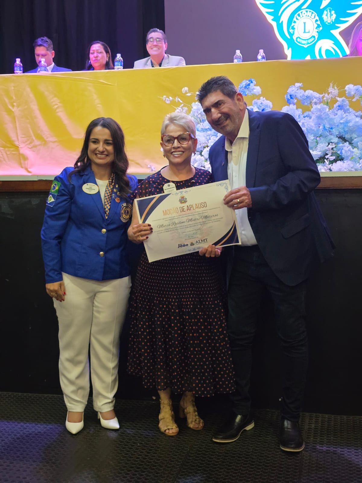 Sessão Solene com entrega de honrarias marca abertura de Convenção Distrital do Lions em Tangará da Serra