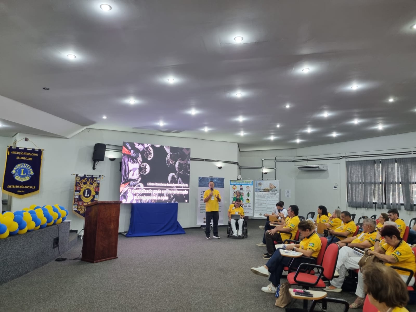 Governadora Francileide lidera caravana do LB-4 na primeira RCG em Tupaciguara Minas Gerais