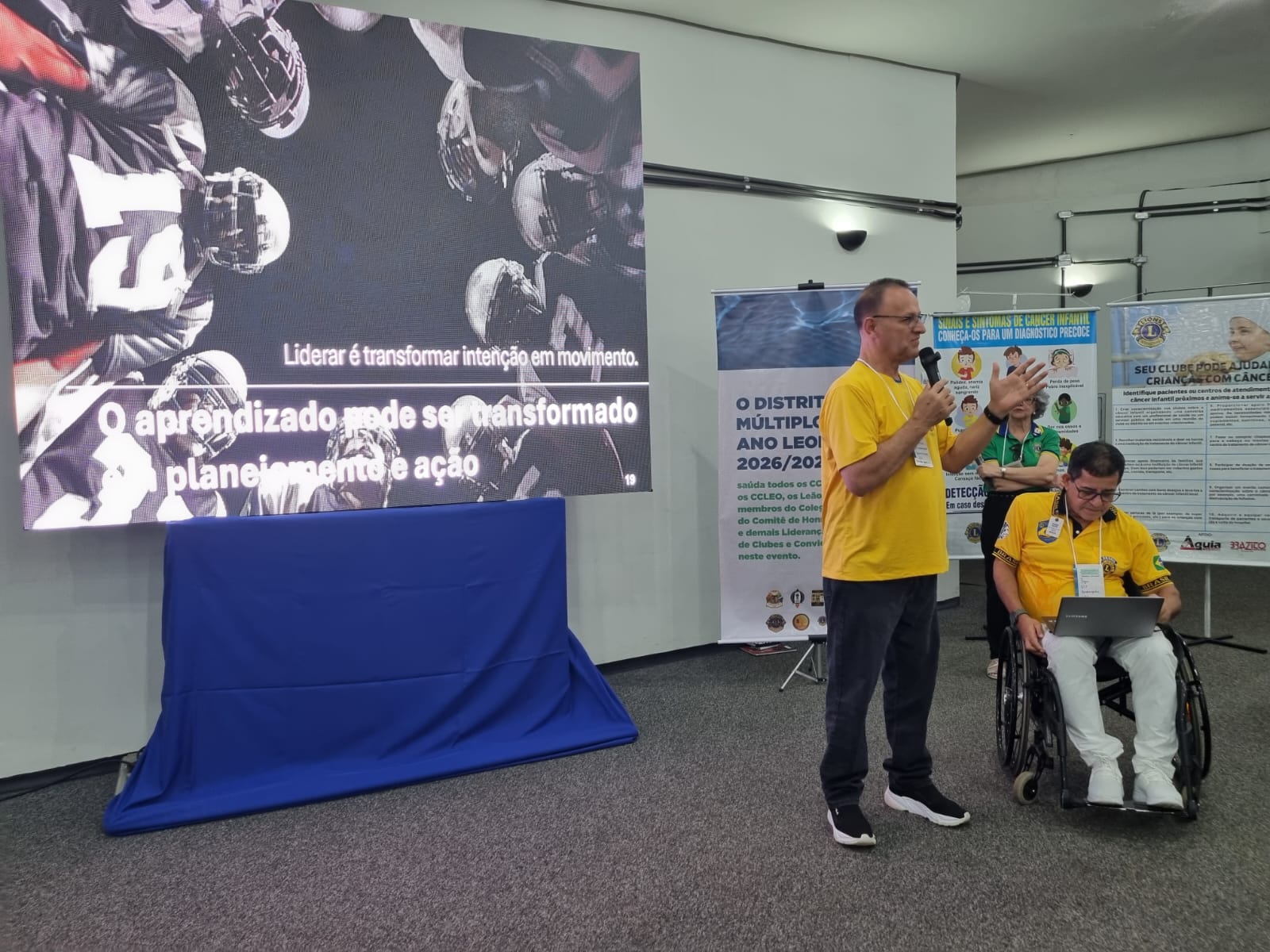 Governadora Francileide lidera caravana do LB-4 na primeira RCG em Tupaciguara Minas Gerais