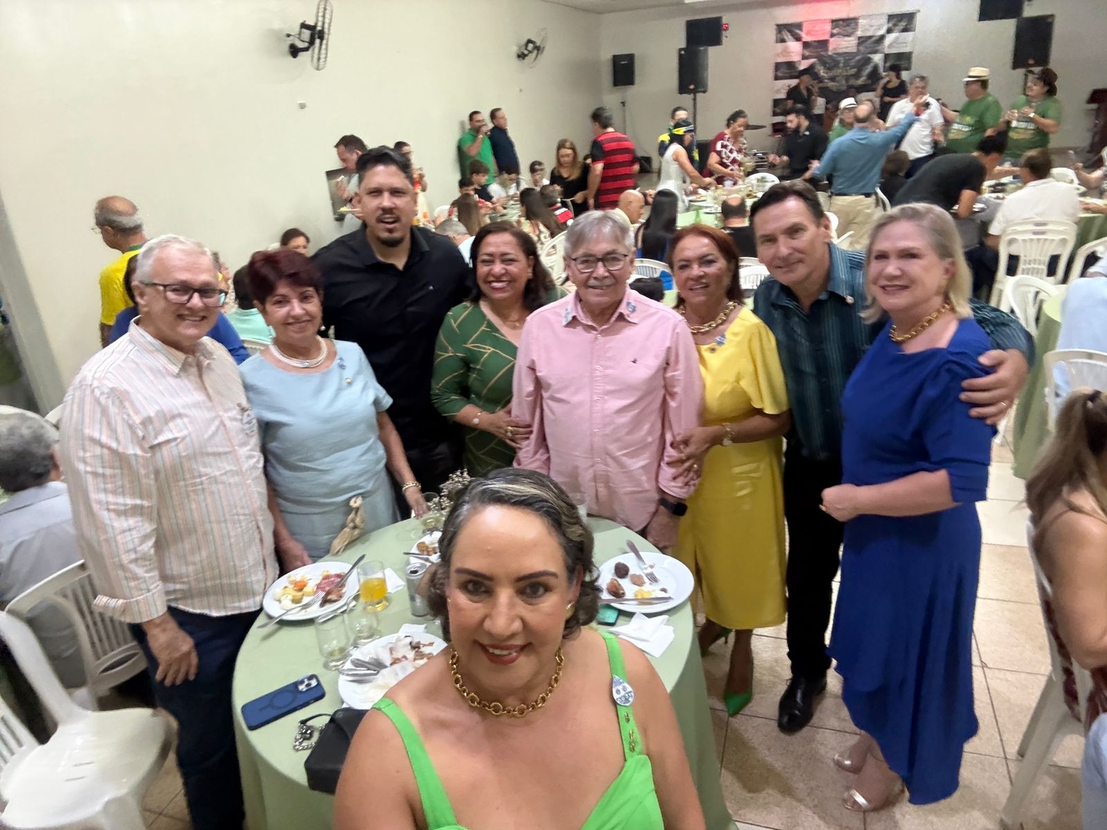 Governadora Francileide lidera caravana do LB-4 na primeira RCG em Tupaciguara Minas Gerais