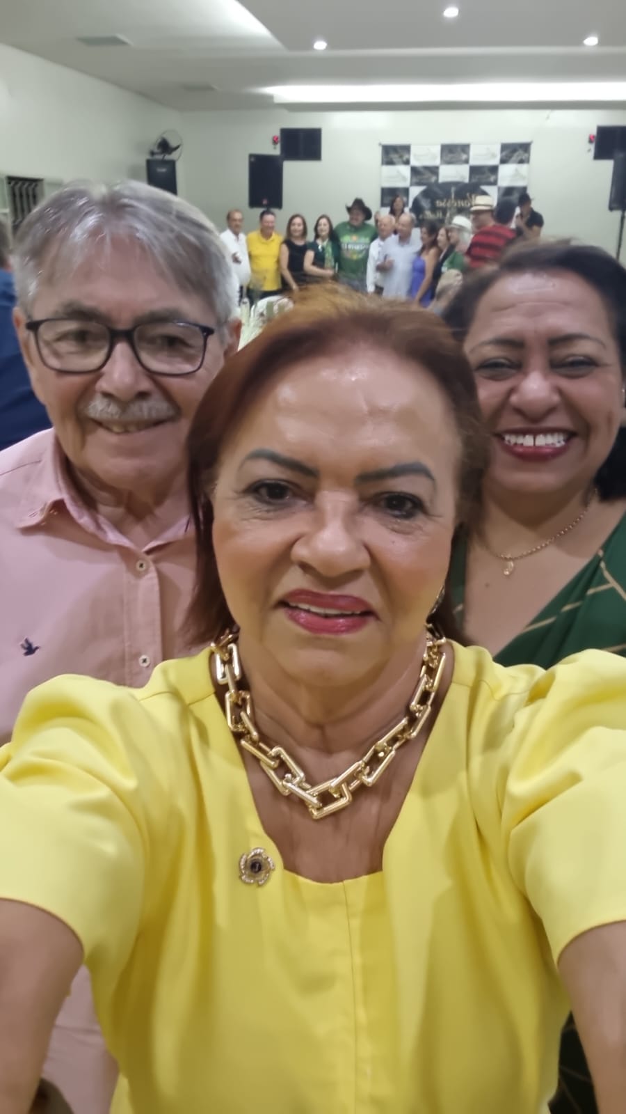 Governadora Francileide lidera caravana do LB-4 na primeira RCG em Tupaciguara Minas Gerais