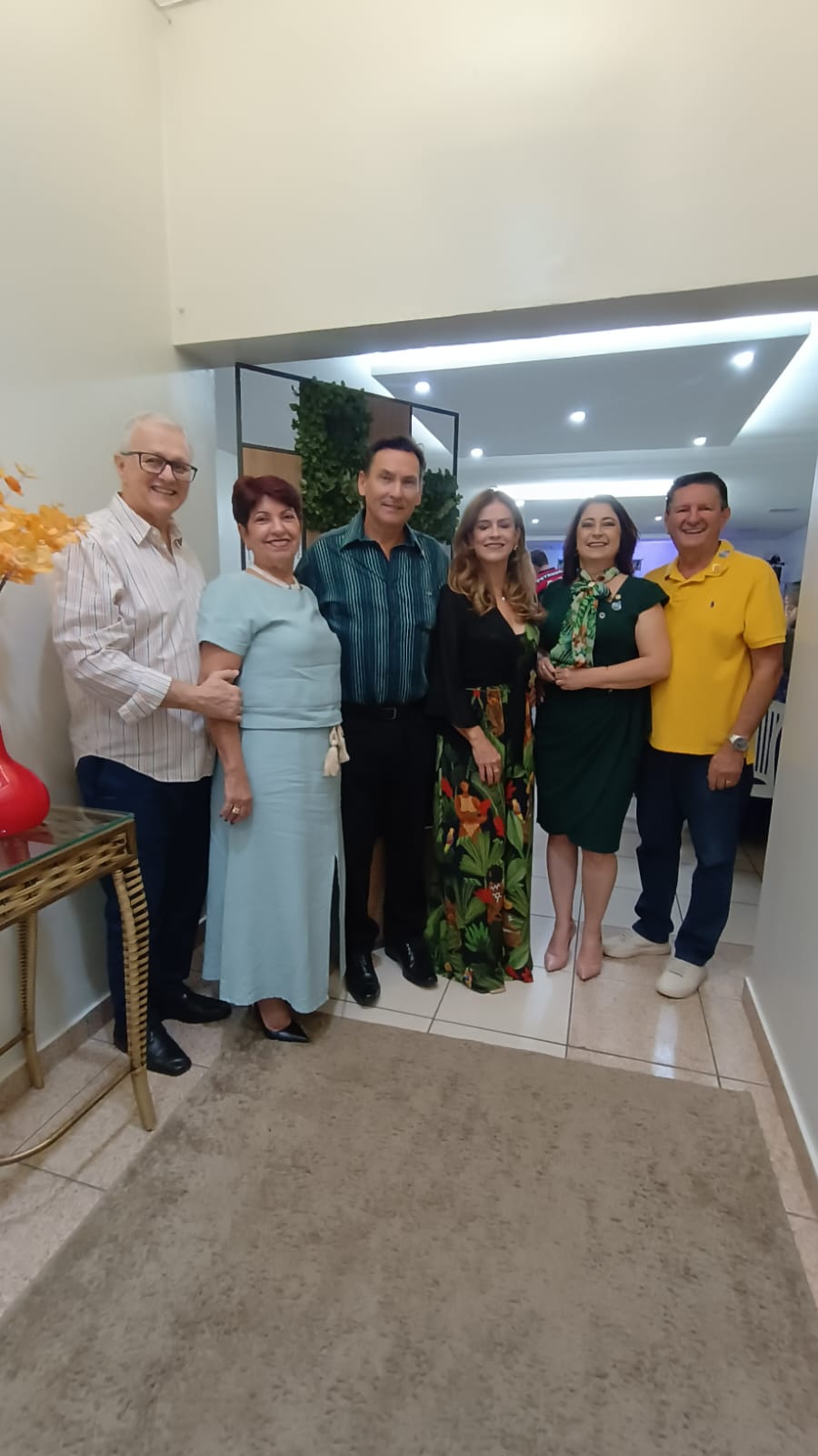 Governadora Francileide lidera caravana do LB-4 na primeira RCG em Tupaciguara Minas Gerais