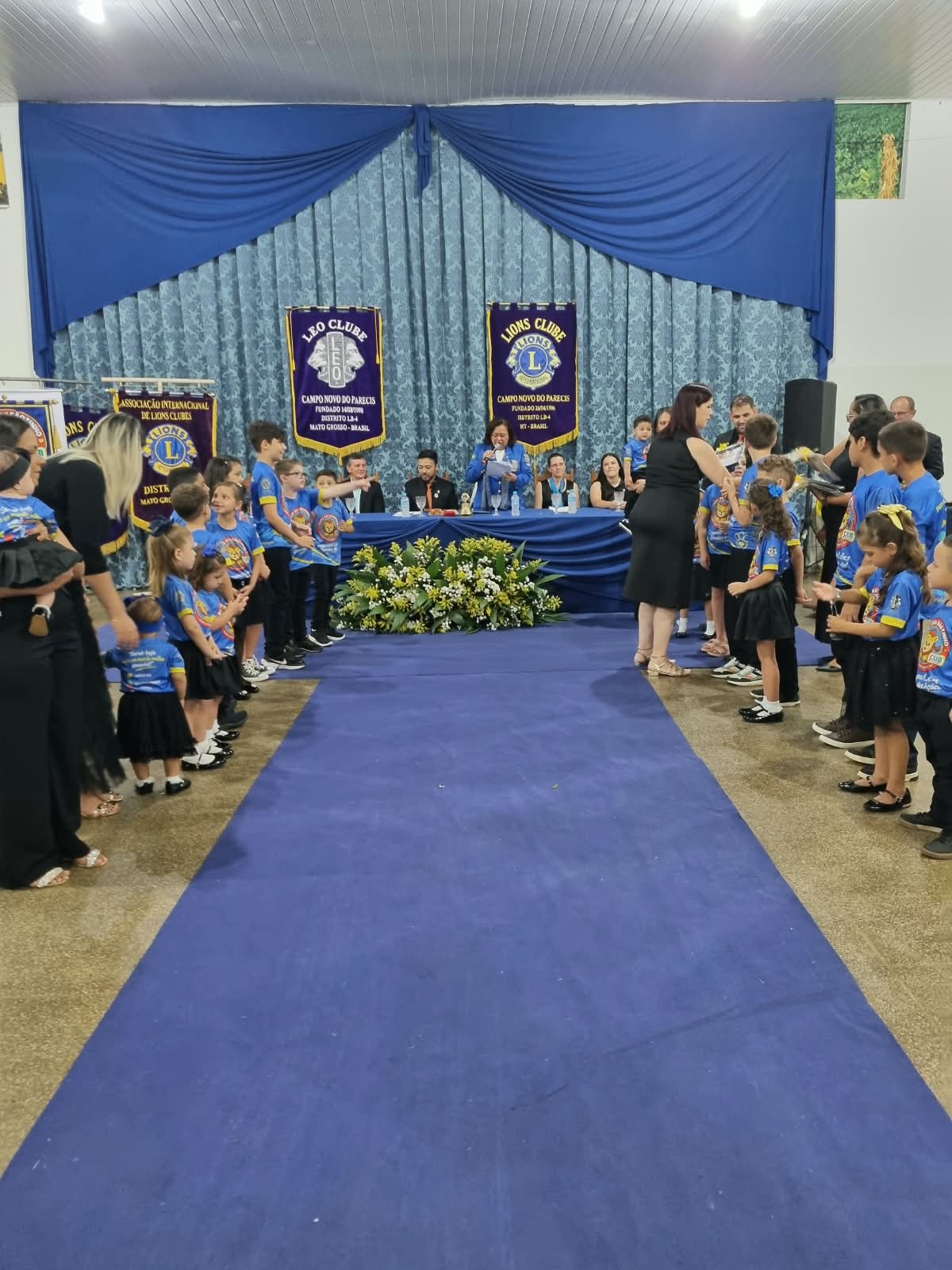 Governadora Francileide visita Campo Novo do Parecis