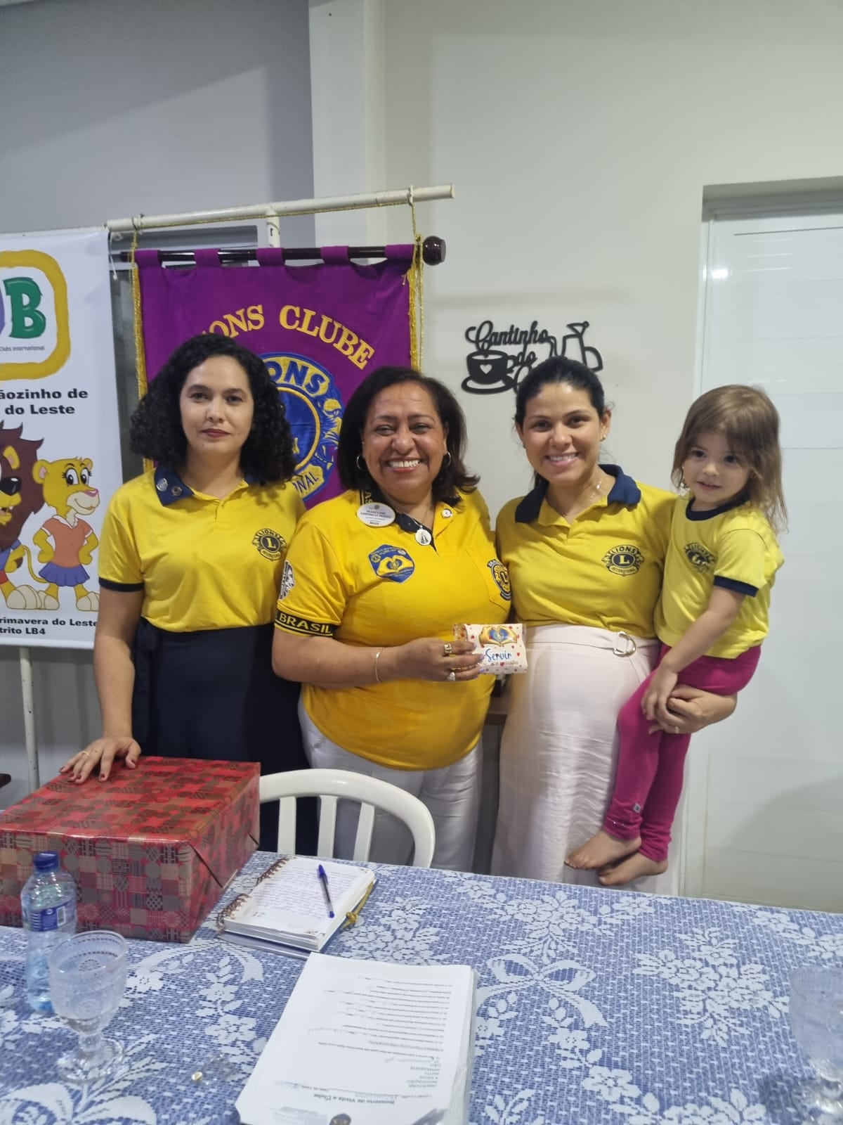 Governadora Francileide realizou visita oficial ao Lions Clube de Primavera do Leste