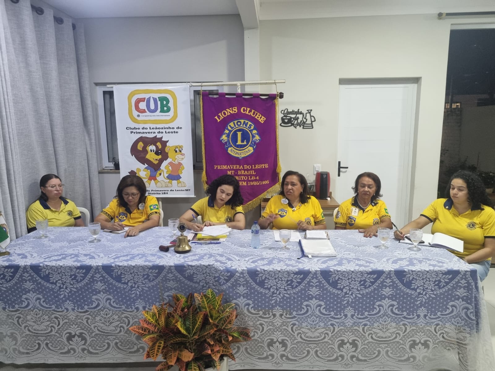 Governadora Francileide realizou visita oficial ao Lions Clube de Primavera do Leste